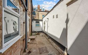 Photo 17- click for photo gallery